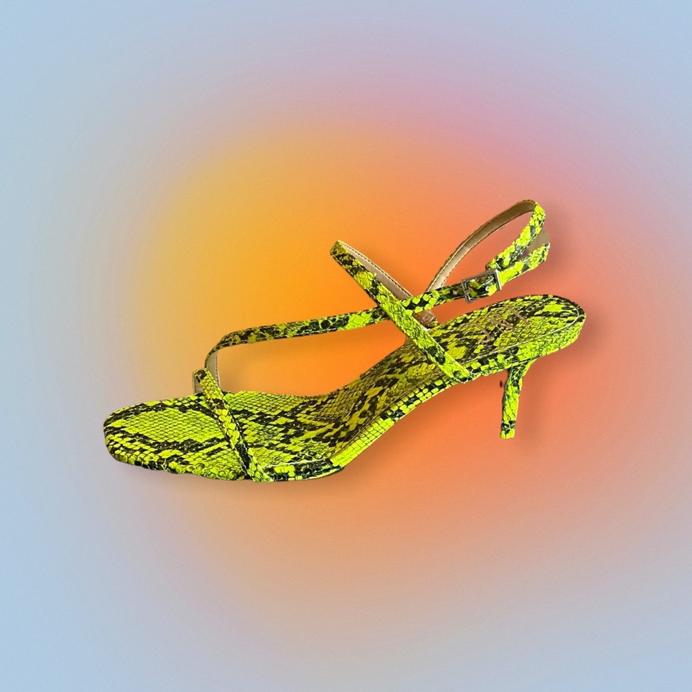 Inc shoes snake
